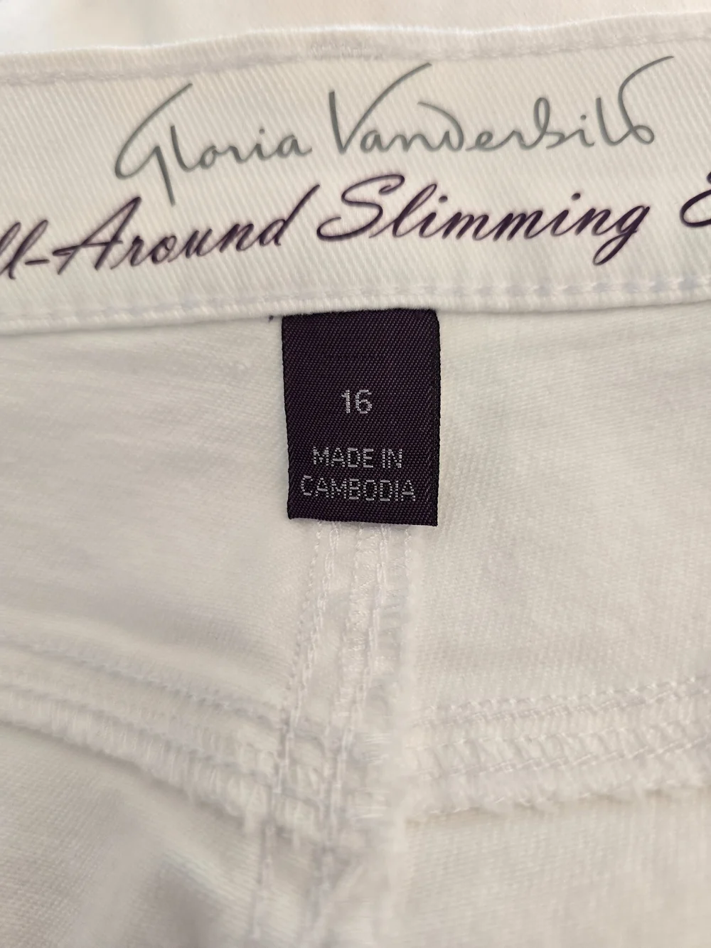 Gloria Vanderbilt White Denim Jean Shorts